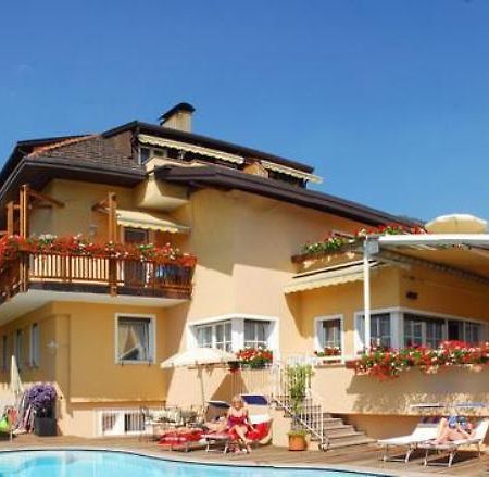Pension Aurora Appiano Sulla Strada Del Vino Exterior photo