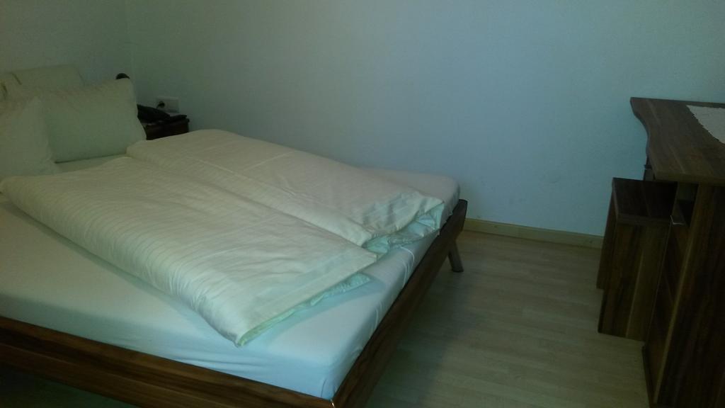 Pension Aurora Appiano Sulla Strada Del Vino Room photo
